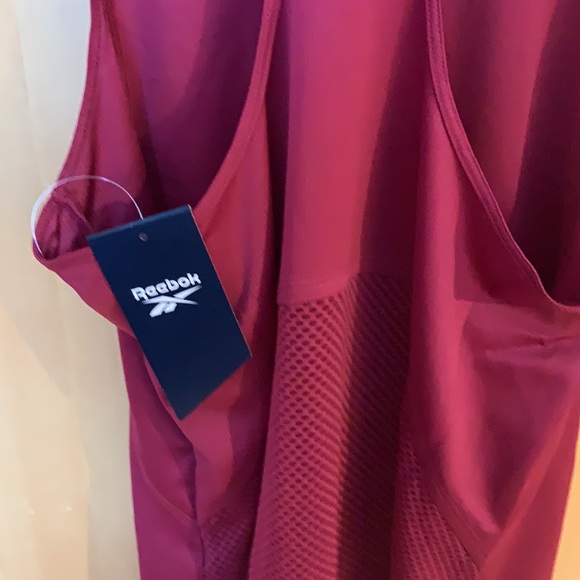 2/$30❤️ REEBOK Run Speedwick Tank NWT - Picture 7 of 10